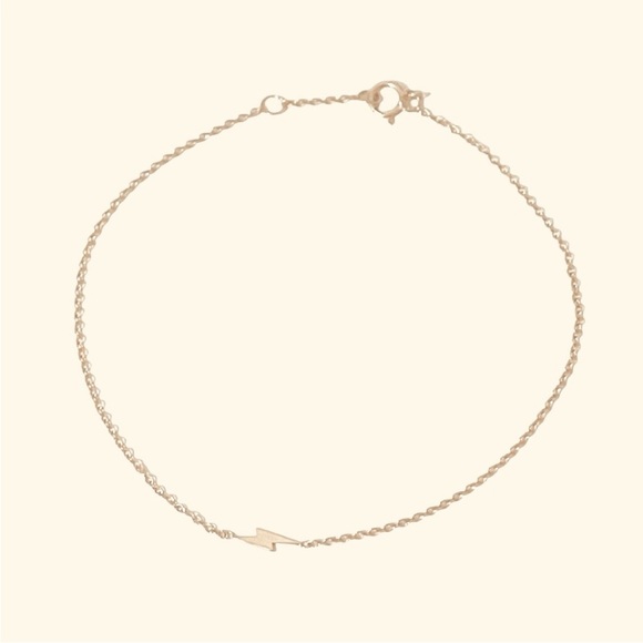 bluboho Jewelry - 🔥CCO FINAL PRICE🔥Bluboho Elegant Gold Lightning Bolt Bracelet